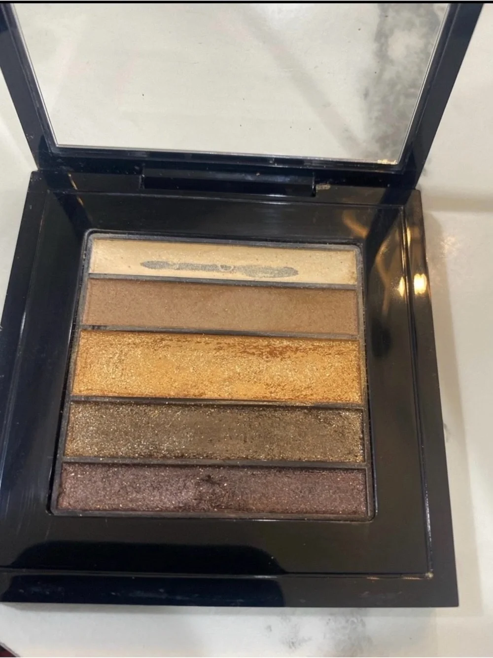 M.A.C. Brownluxe Veluxe Pearlfusion Shadow Pallet